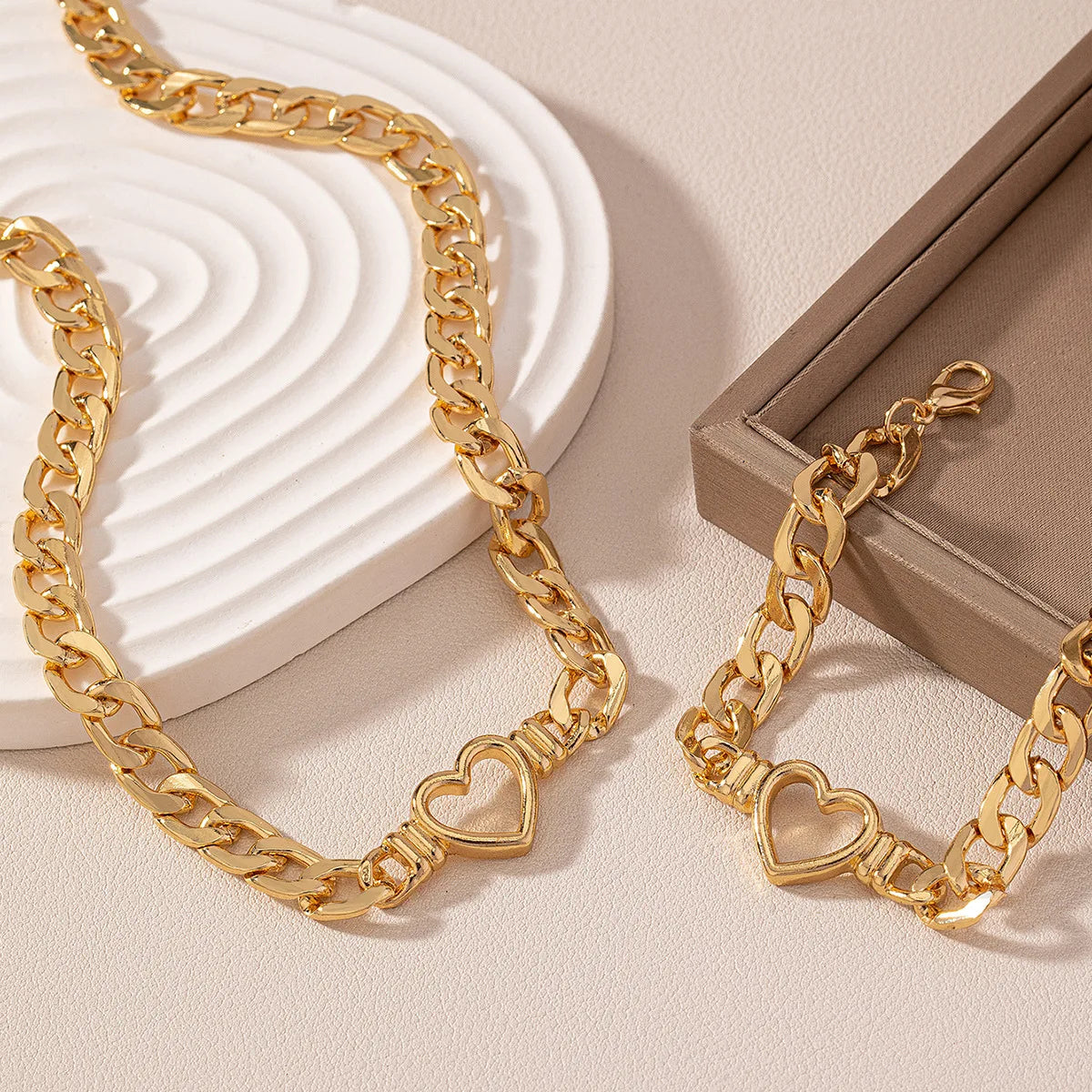 Luxury & Elegant Style