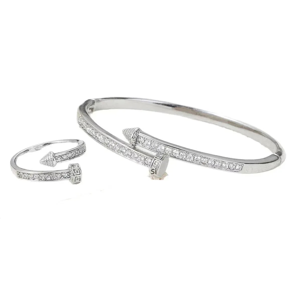 Rose Gold Women’s Set – Stylish Ring & Bracelet