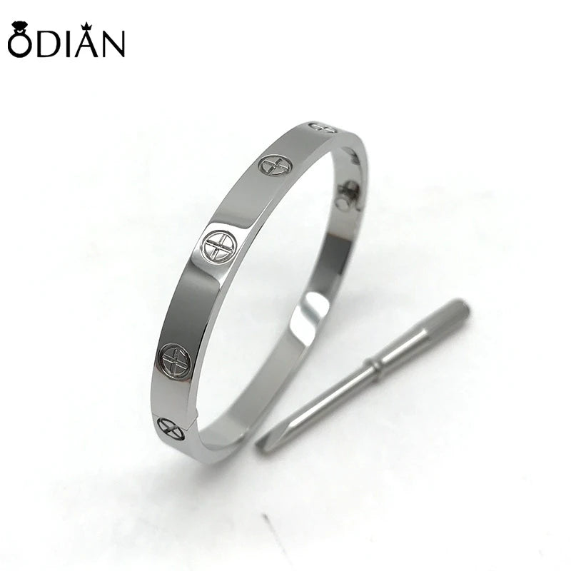 Love Screw Bangle