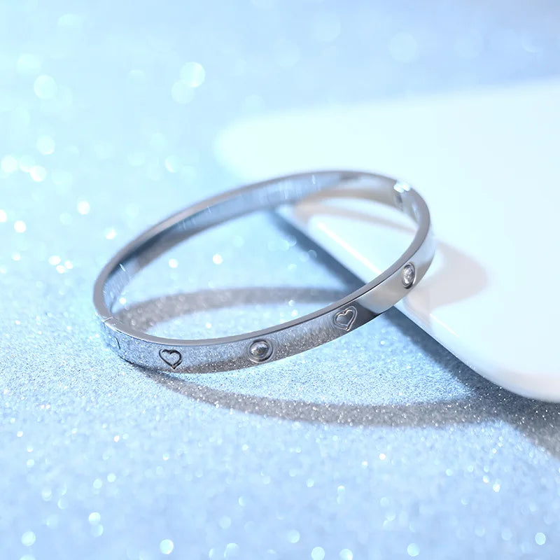 Stainless Steel Crystal Cuff Bracelet – Elegant Fashion Jewelry