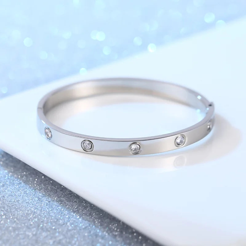 Stainless Steel Crystal Cuff Bracelet – Elegant Fashion Jewelry