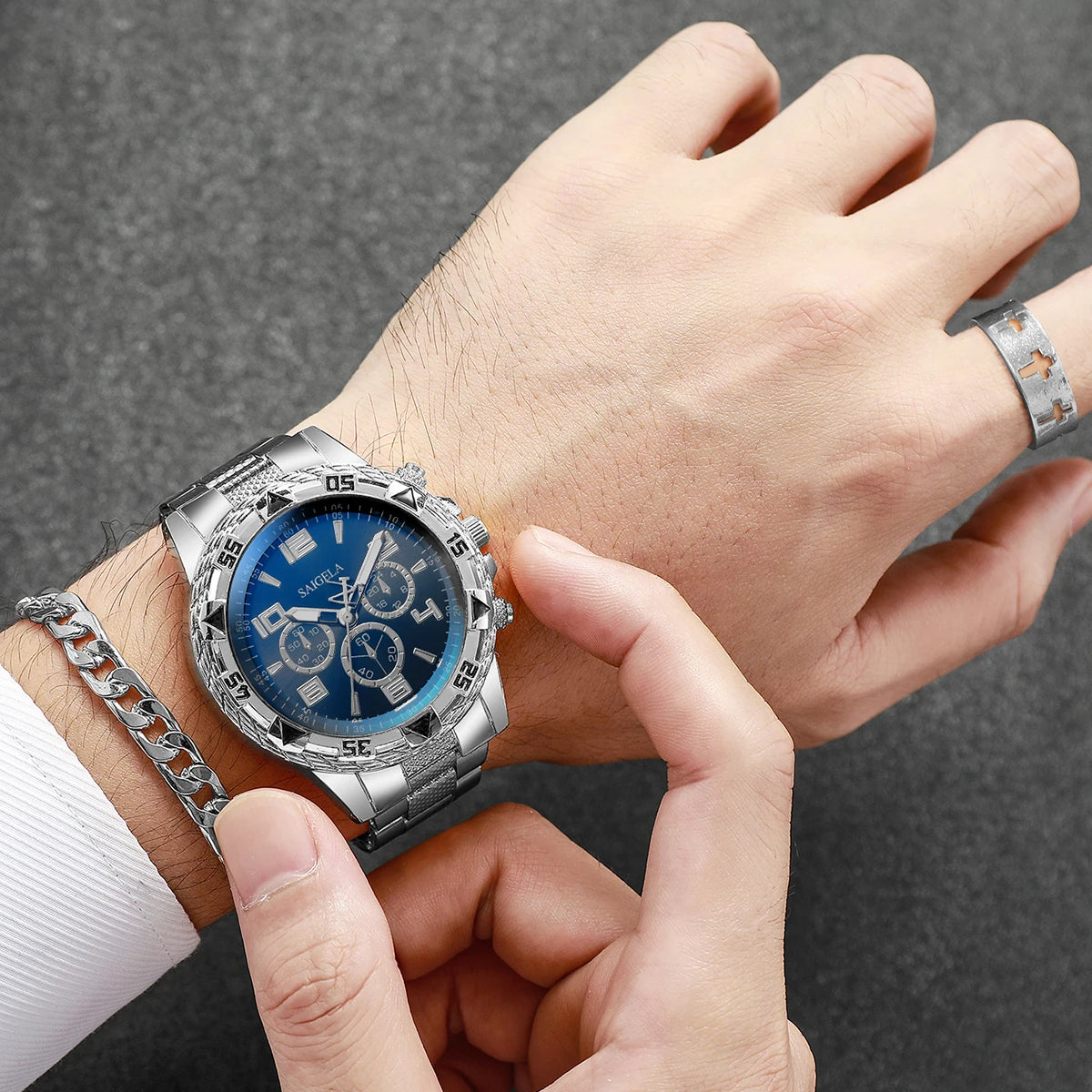 4PCS Men’s Stainless Steel Watch & Jewelry Set – Luxury Quartz Wristwatch