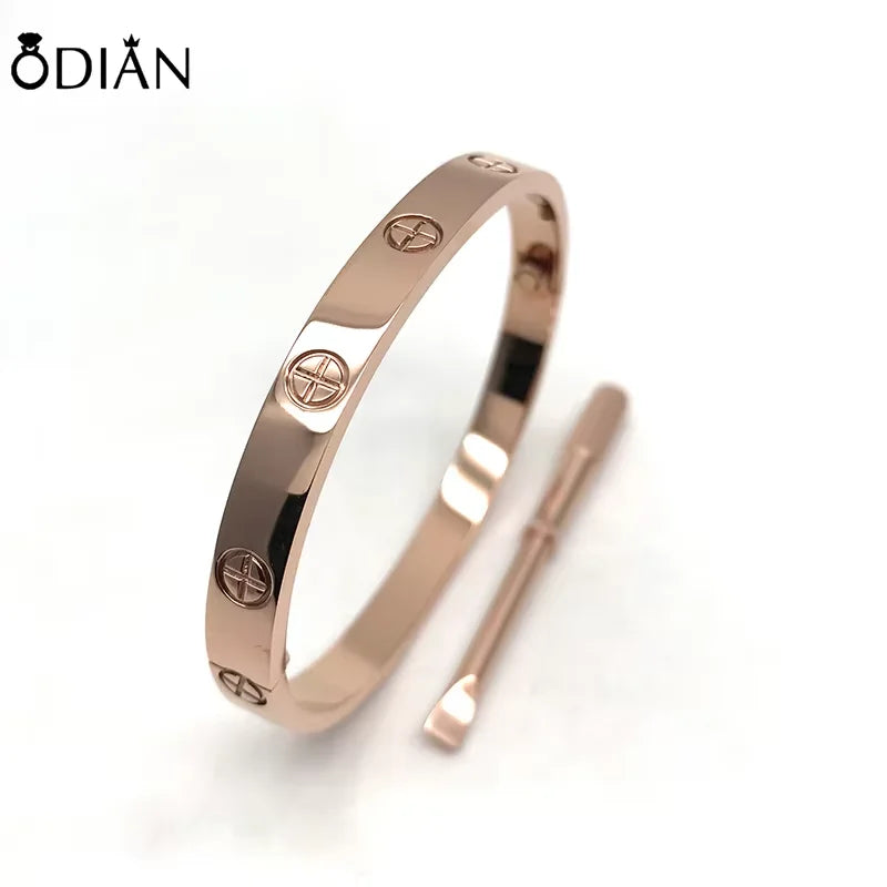 Love Screw Bangle