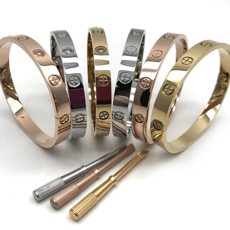 Love Screw Bangle