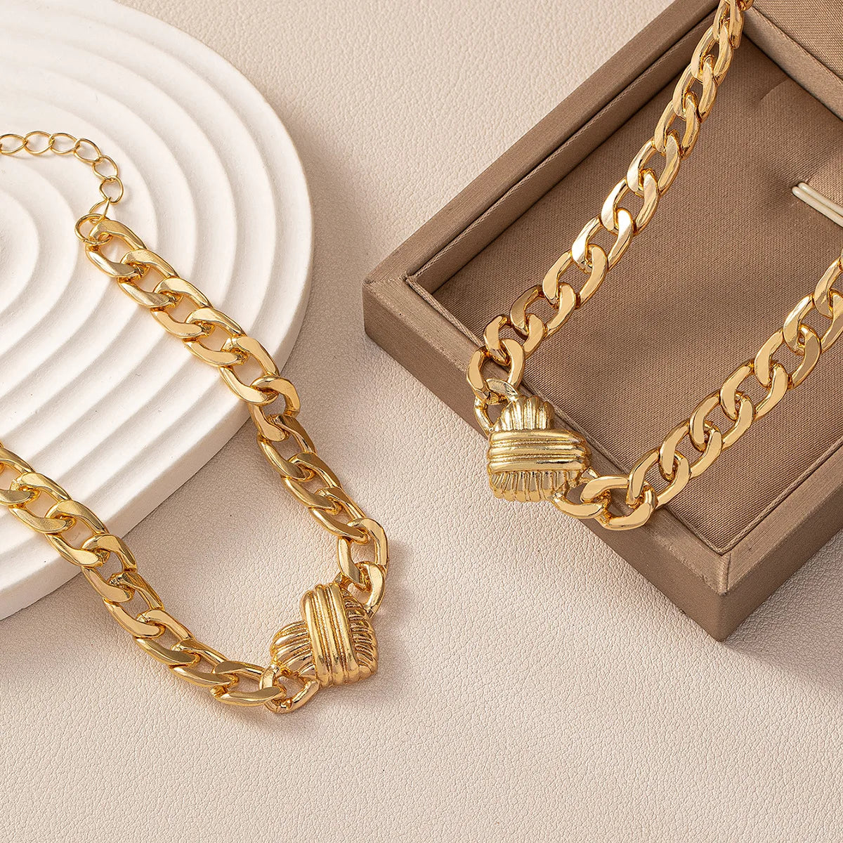 Luxury & Elegant Style